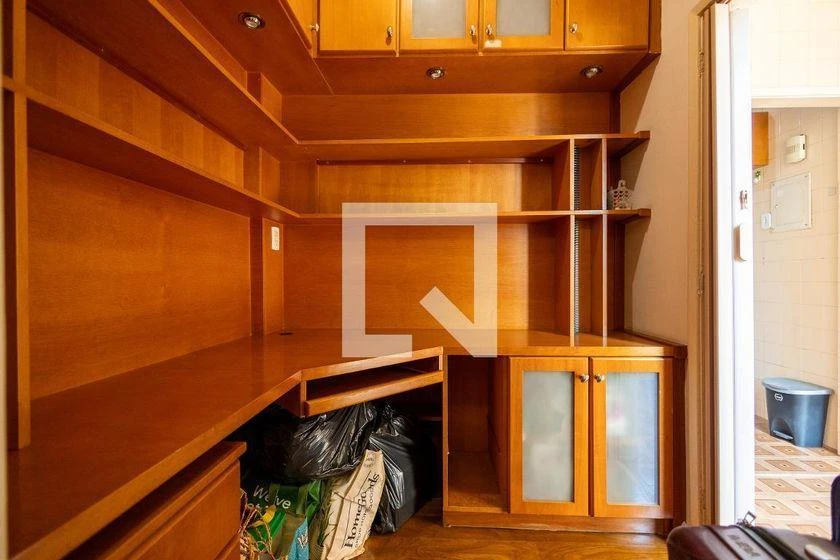 Apartment, 77 m², with wood or laminate floors — photo 40