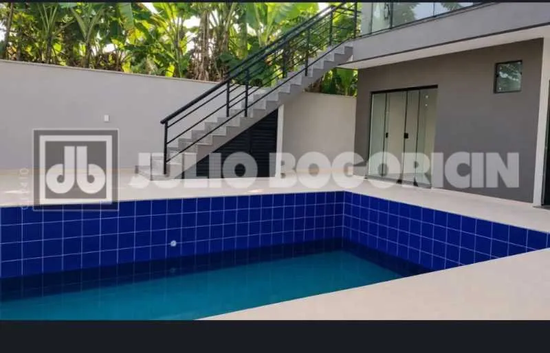 Casa com 4 quartos e 3 banheiros, cozinha integrada — photo 13