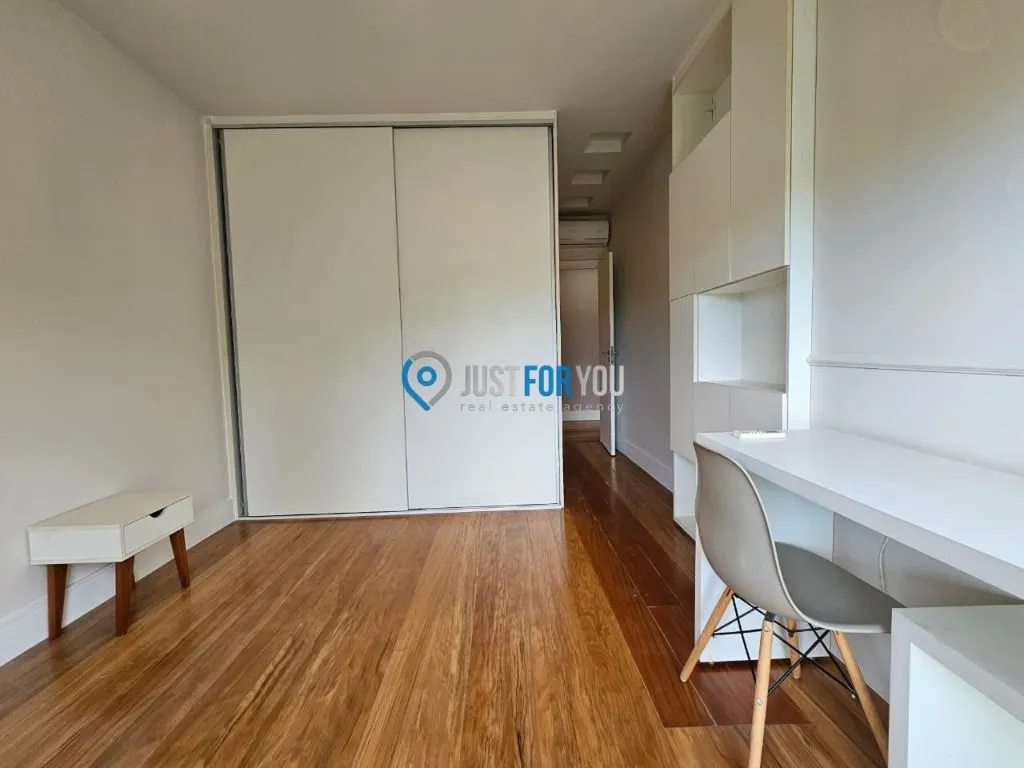 Apartamento mobiliado de 4 quartos em condomínio com piscina — photo 28