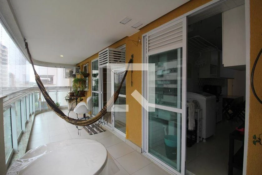 98 m² furnished apartment with 3 bedrooms and parking — photo 27