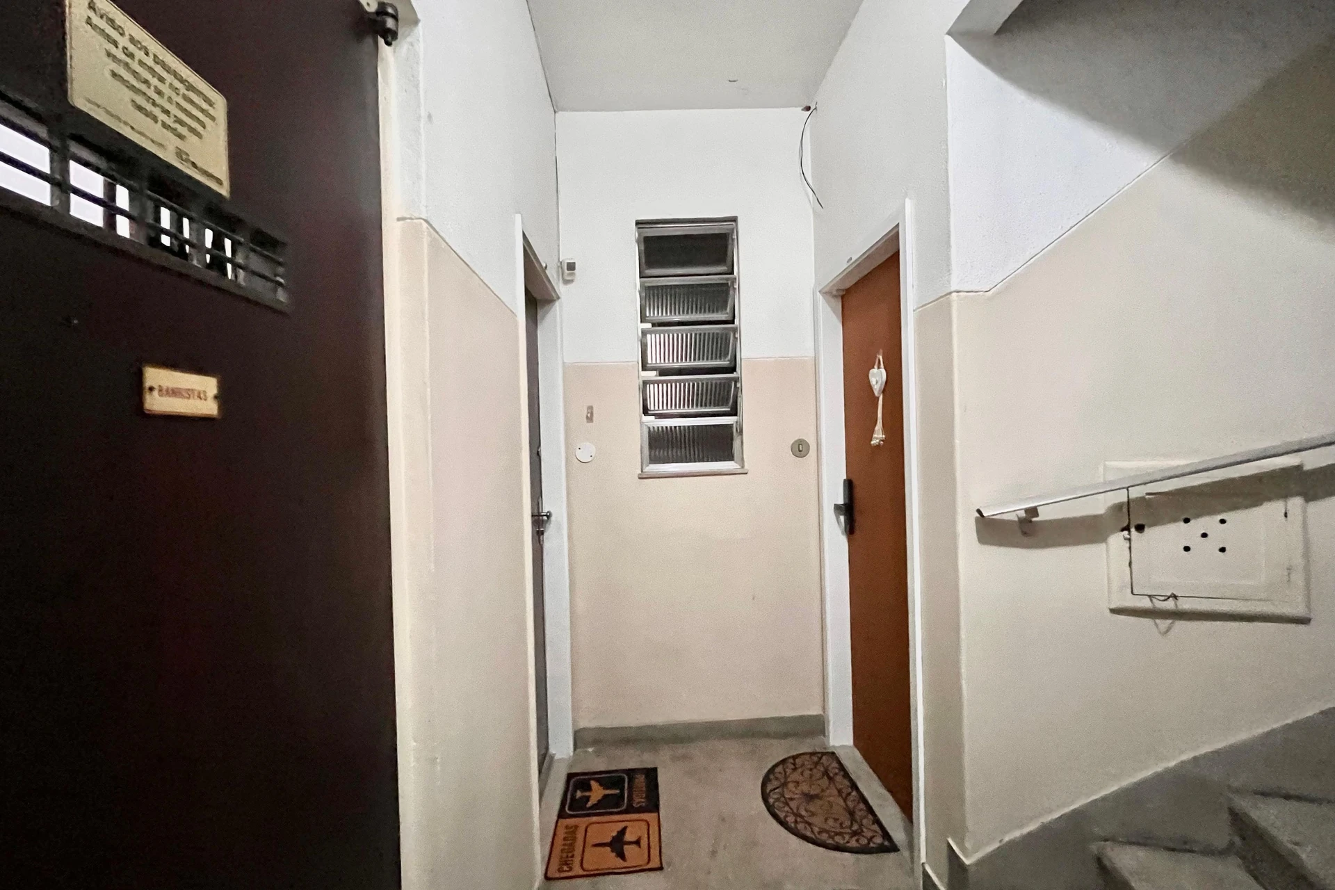 Furnished 1-bedroom apartment with 1 bathroom — photo 27
