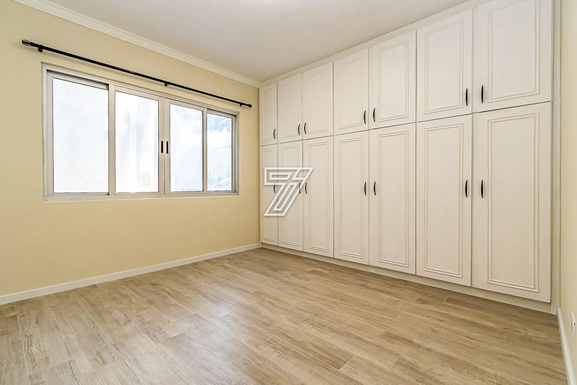 Apartamento para locação: 3 quartos, 1 banheiro e cozinha separada — photo 23
