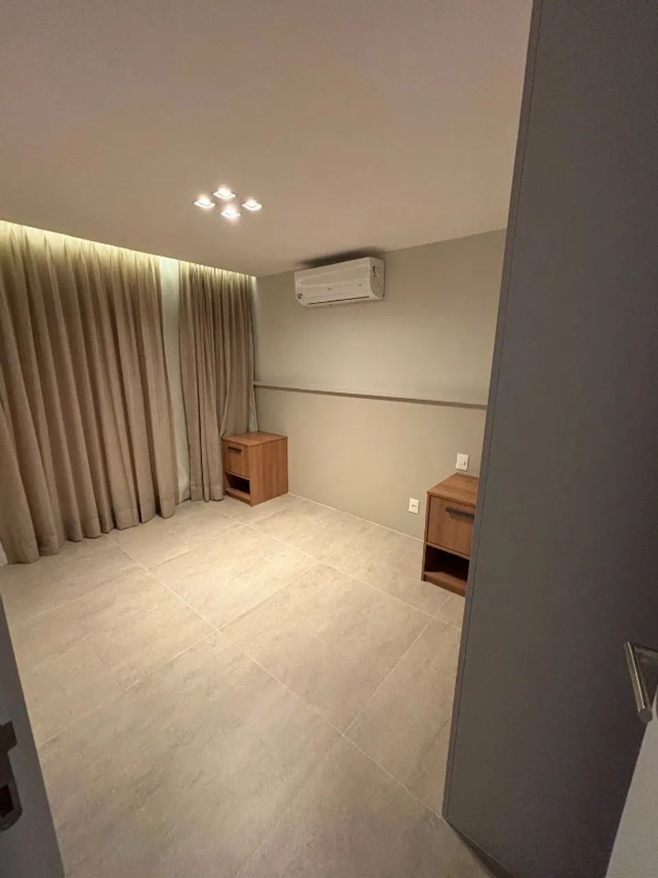 3-bedroom apartment with closed kitchen and gas stove — photo 3
