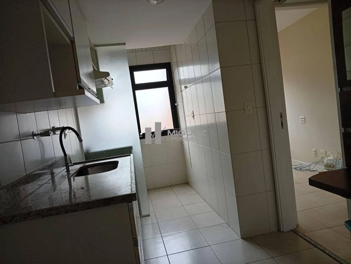 72 m² apartment with 3 bedrooms and 1 parking spot — photo 34