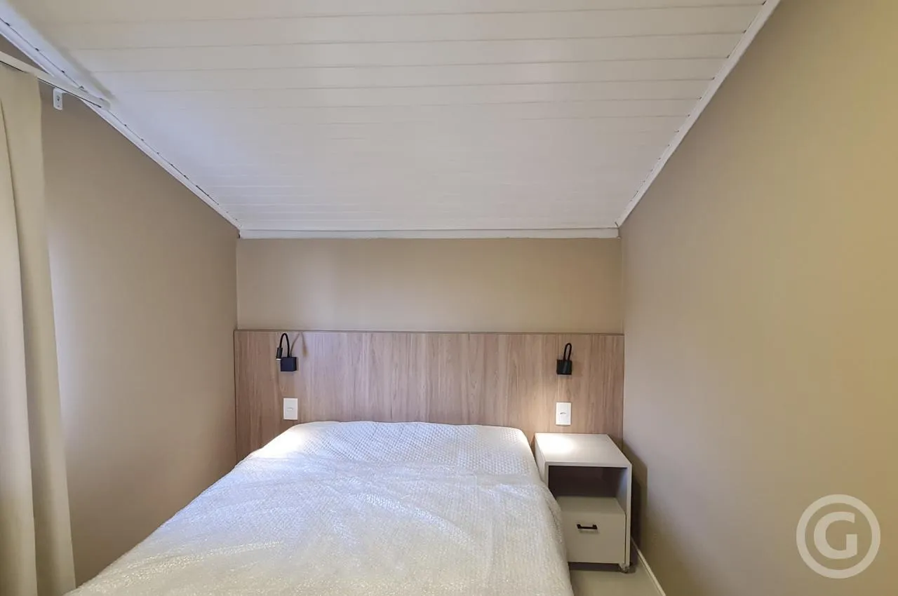 One-bedroom apartment with a mountain view in Florianópolis — photo 3