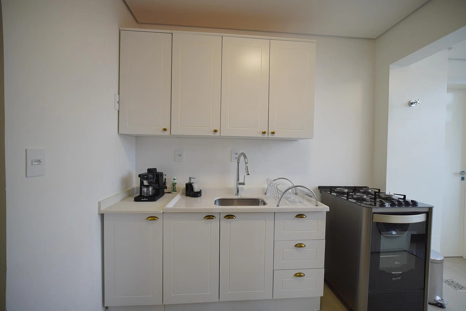 2-bedroom apartment with a washing machine in Florianópolis — photo 7