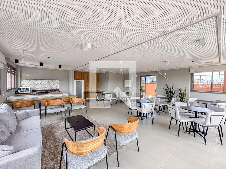 2-bedroom apartment in a building with a gym — photo 46