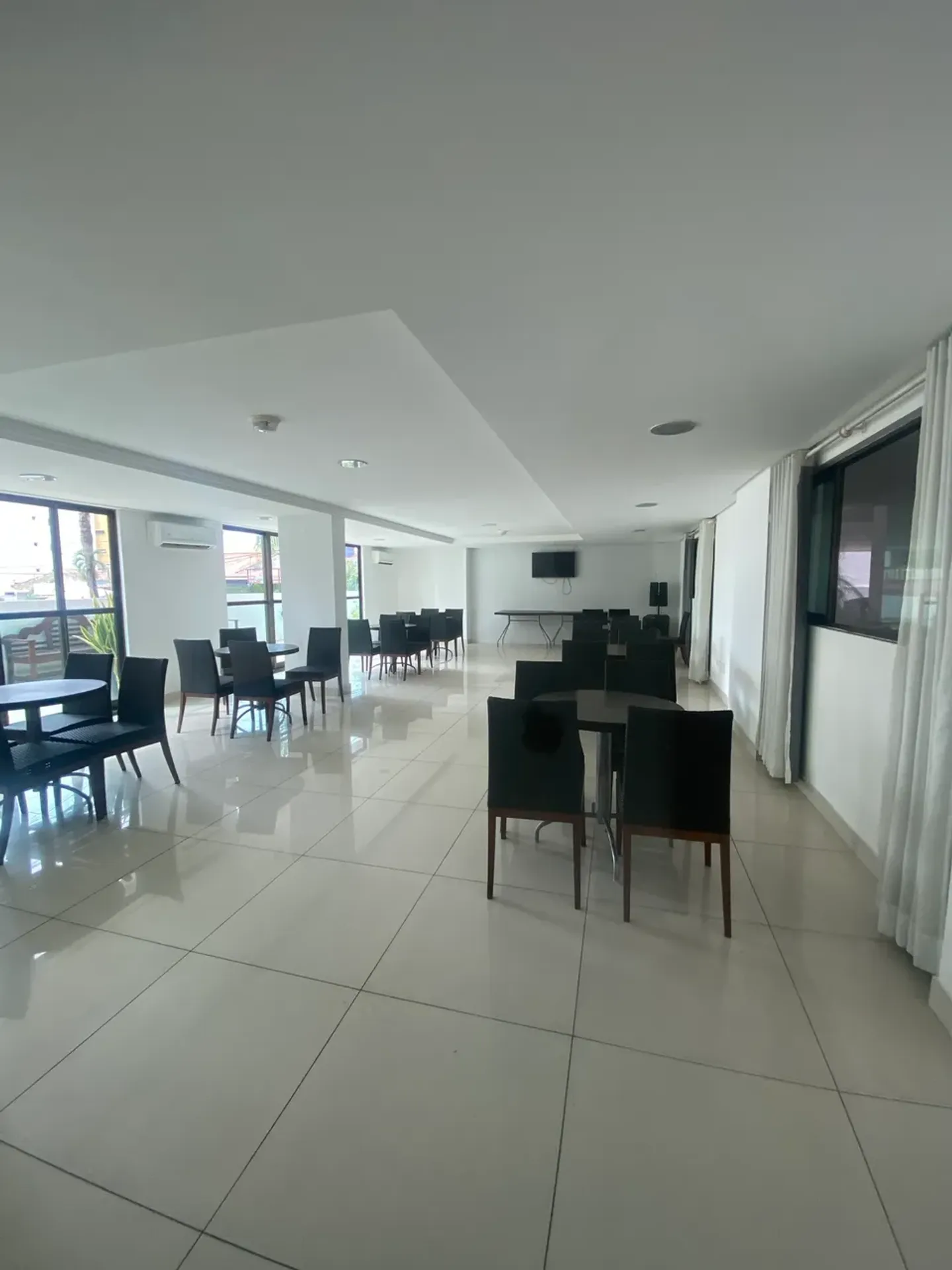 2-bedroom apartment with a washing machine — photo 8
