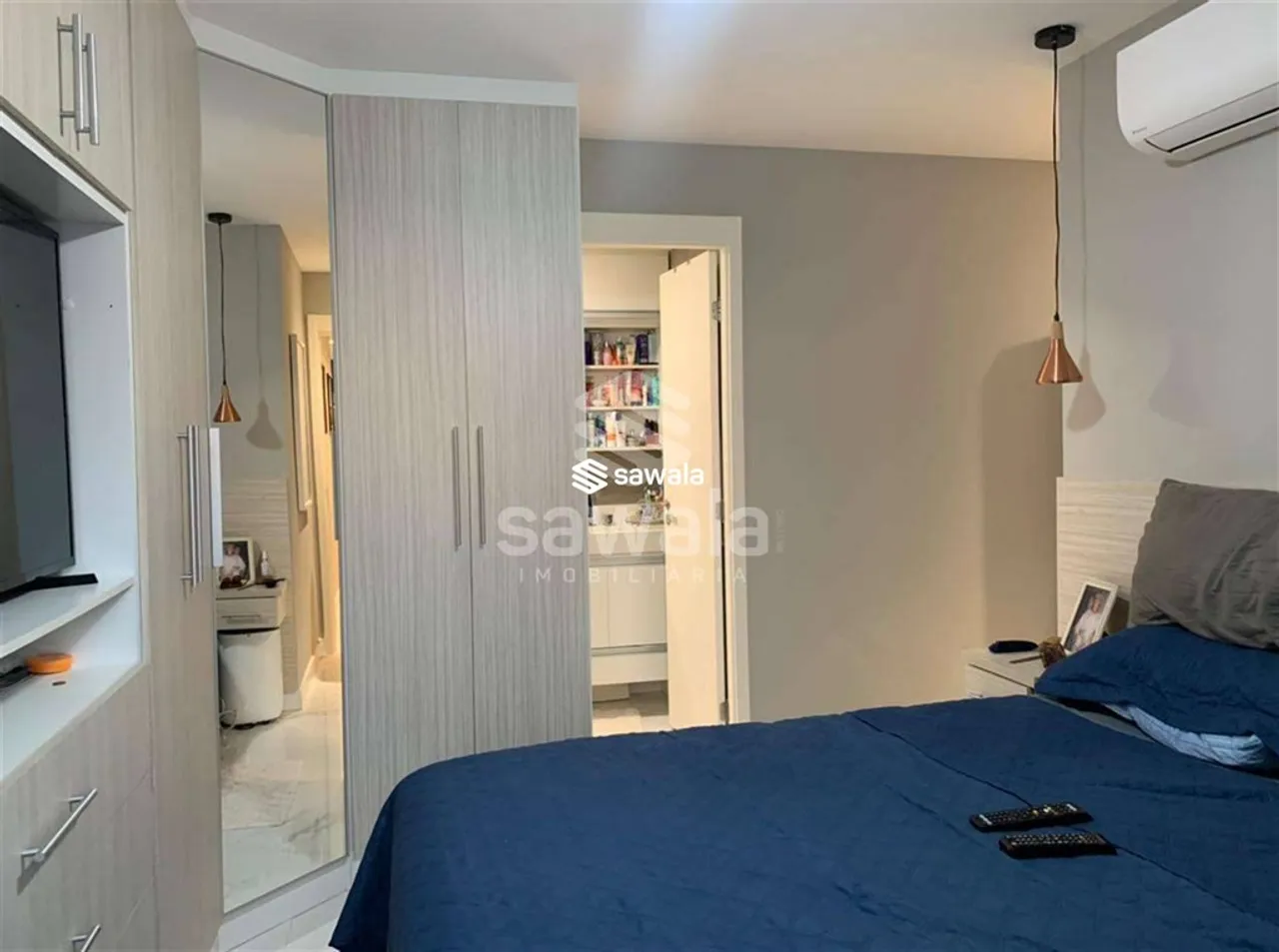 Furnished 2-bedroom apartment with 4 bathrooms — photo 3