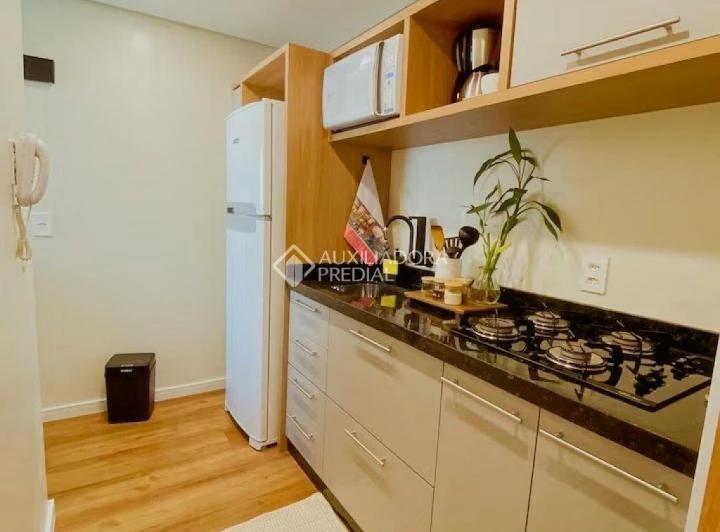 Меблированная квартира с 2 спальнями и открытой кухней — photo 3