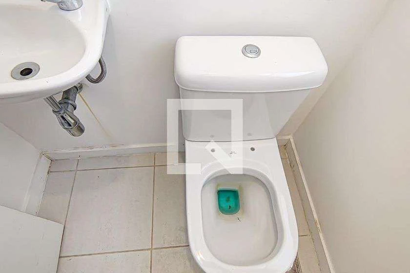 Apartamento vazio de 3 quartos com varanda e 185 m² — photo 26