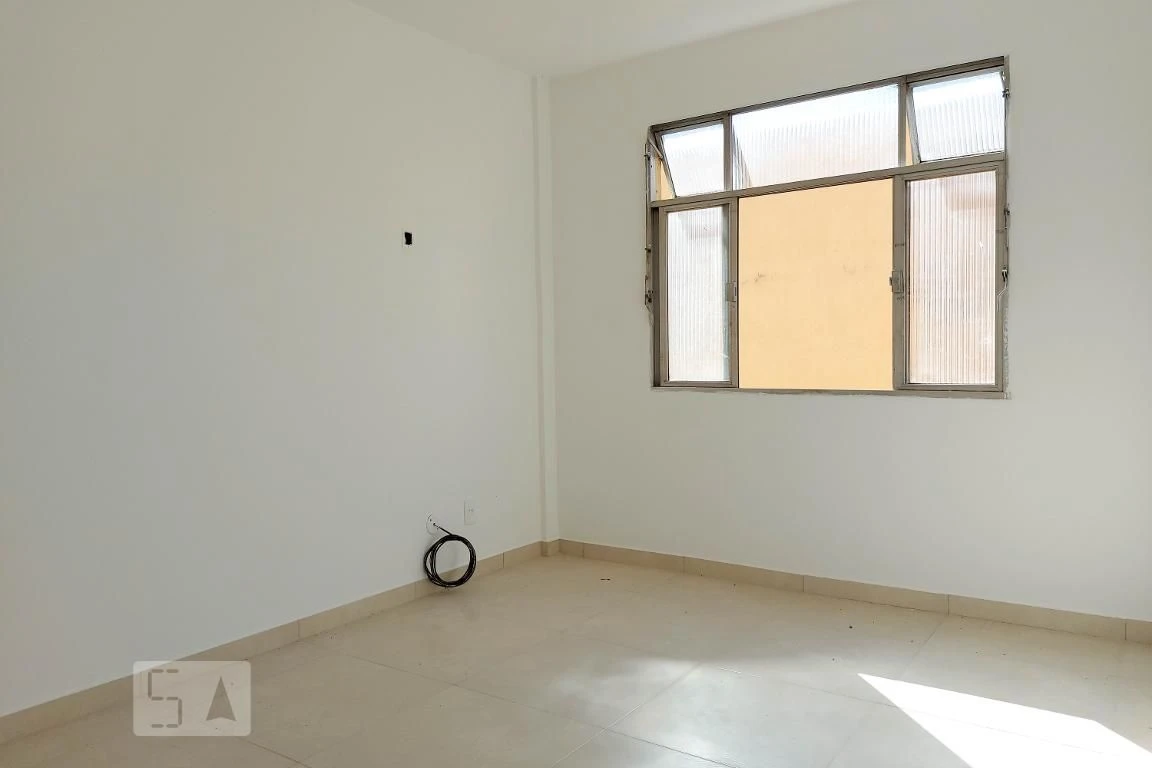 2-bedroom apartment in a building with an indoor pool — photo 13