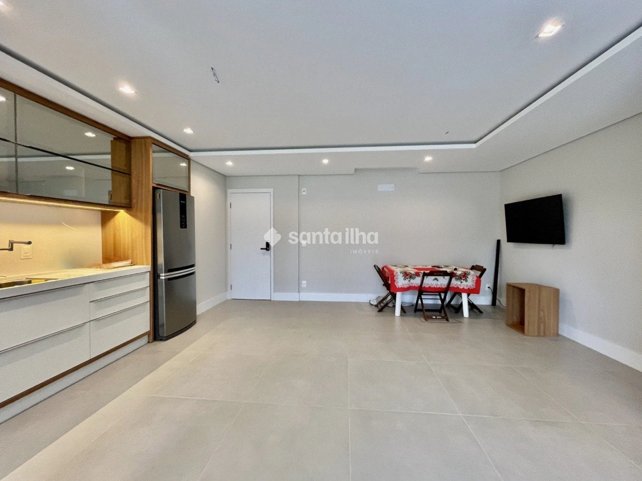 Floor-to-ceiling windows in a 3-bedroom apartment, 152 m² — photo 5