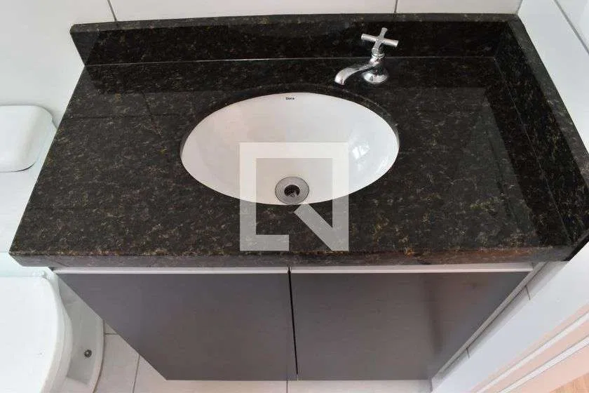 Немеблированная квартира с закрытой кухней и частным садом — photo 14