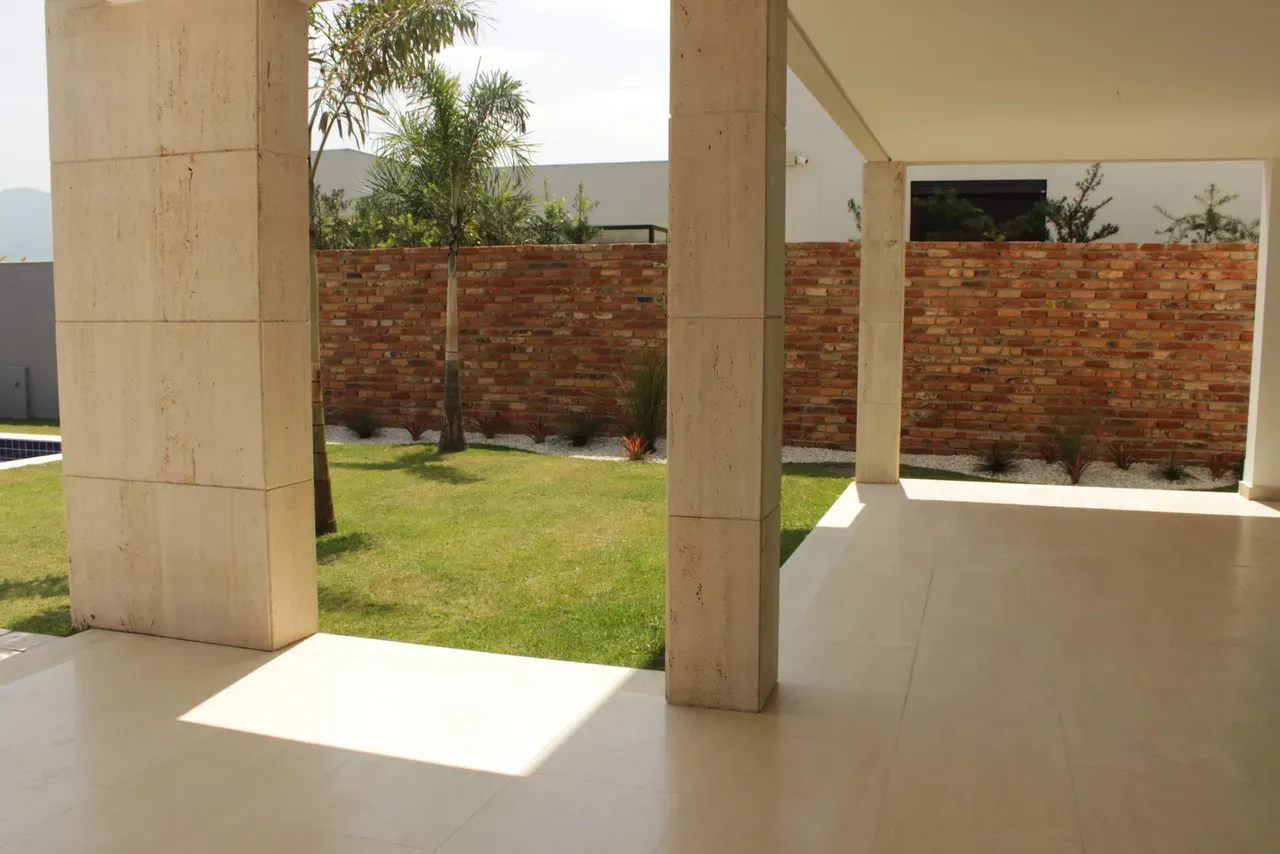 Casa amueblada, 730 m², con chimenea — photo 12