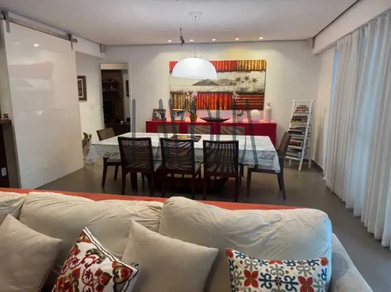 Apartamento mobiliado com 4 quartos e 5 banheiros — photo 6