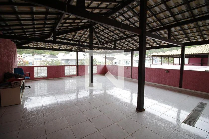 Apartamento de 260 m² com banheira e espaço de home office — photo 44