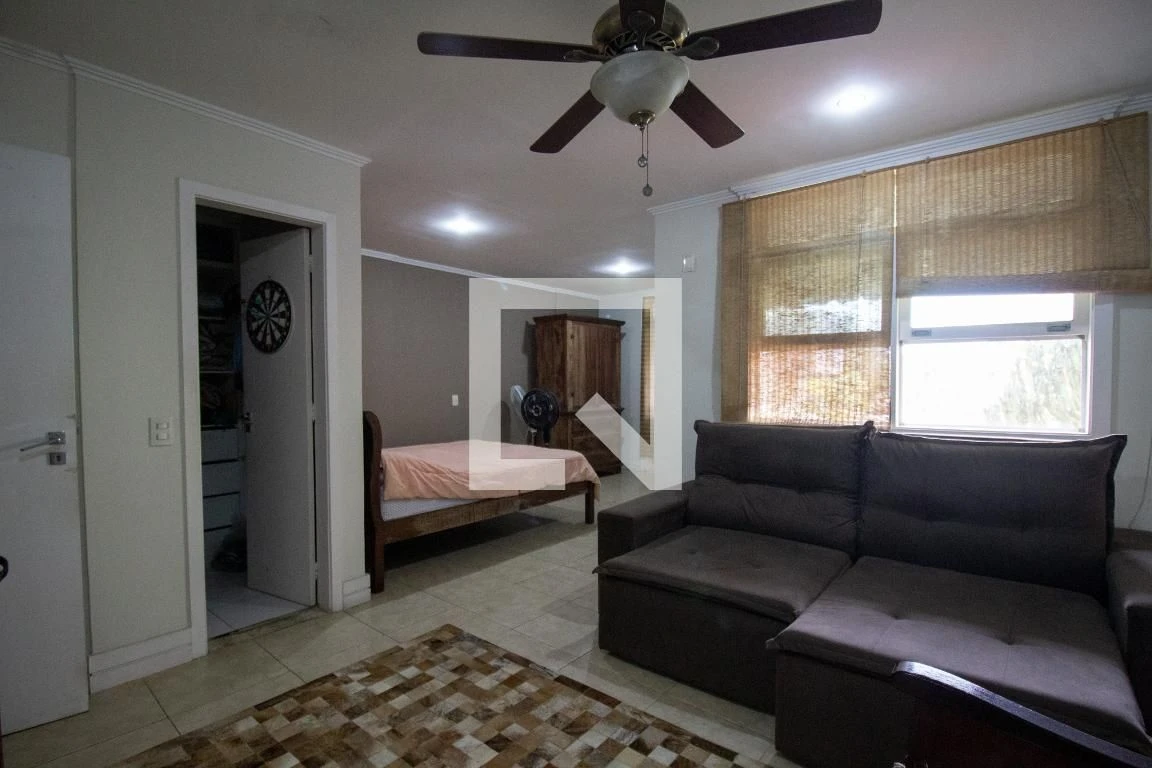 4-bedroom house with a walk-in closet in Rio de Janeiro — photo 3