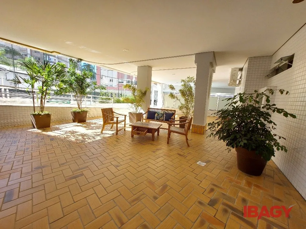 3-bedroom apartment with 1 en-suite and 2 parking spots 145 m² — photo 37