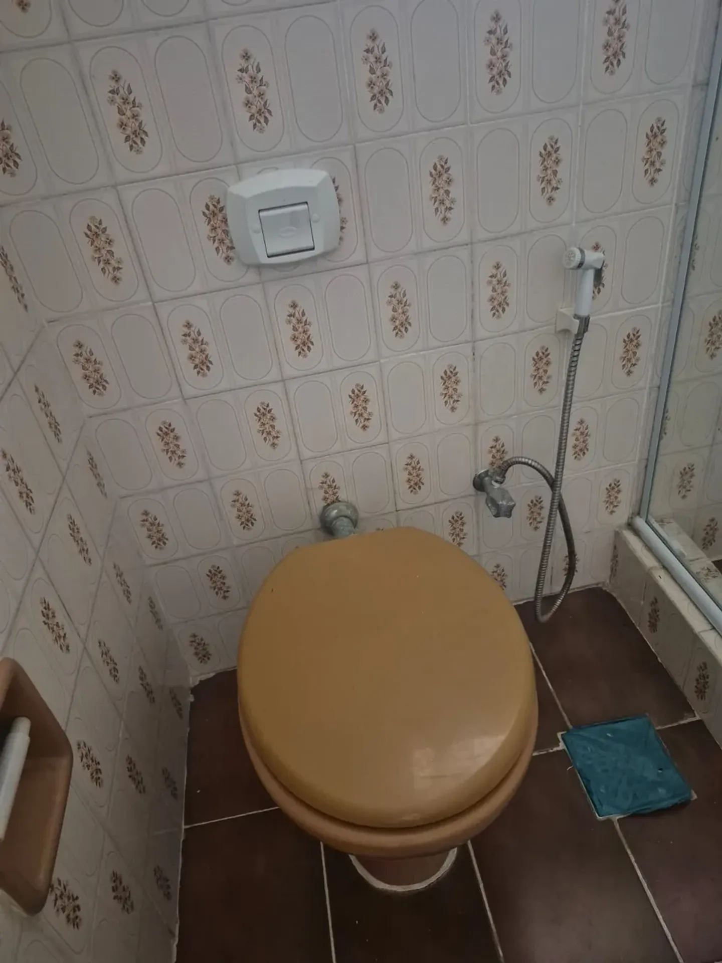 Apartamento sem mobília com cozinha planejada e tanque — photo 4