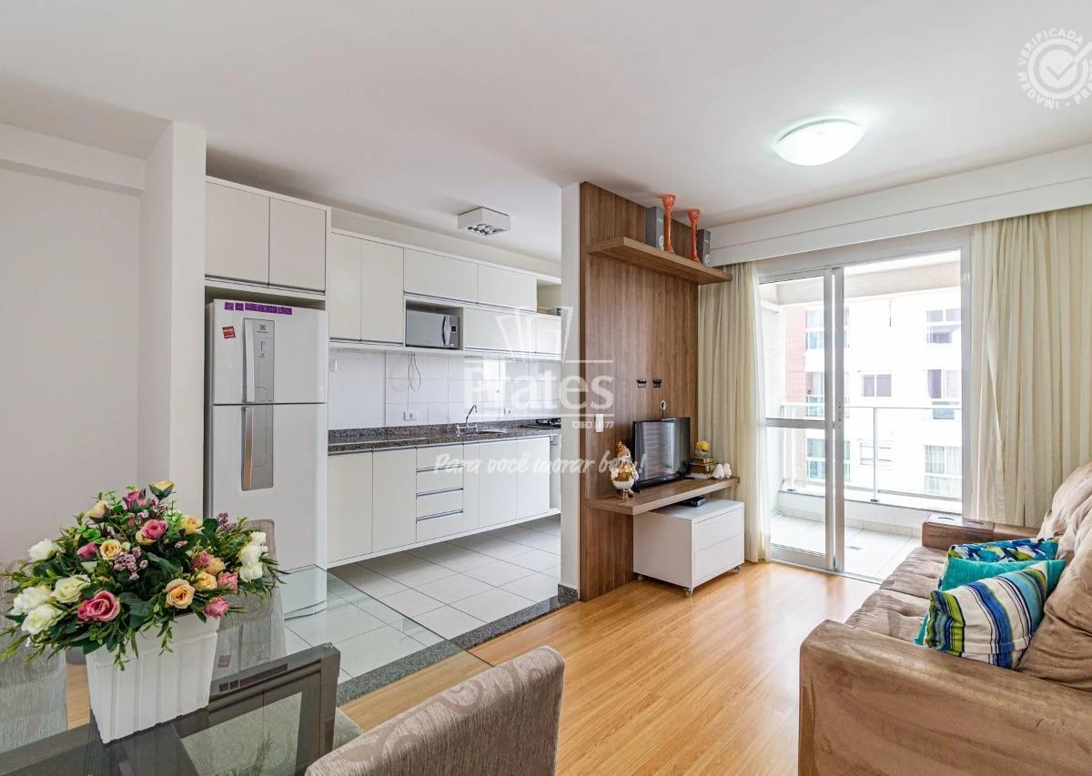 2-bedroom apartment with a home office in Curitiba