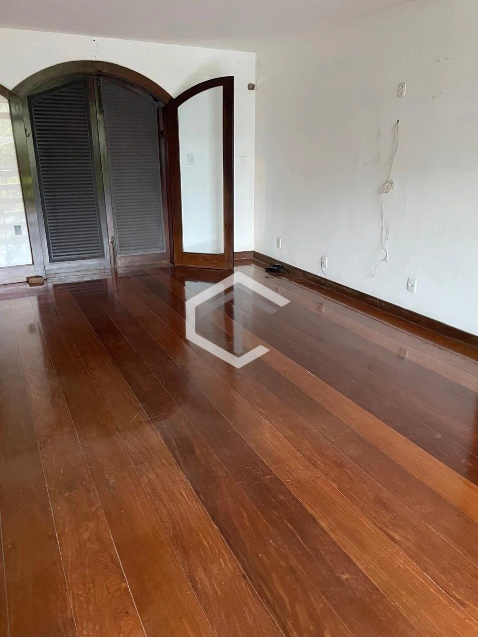 Casa com 5 suítes e 7 banheiros, 6 vagas — photo 14