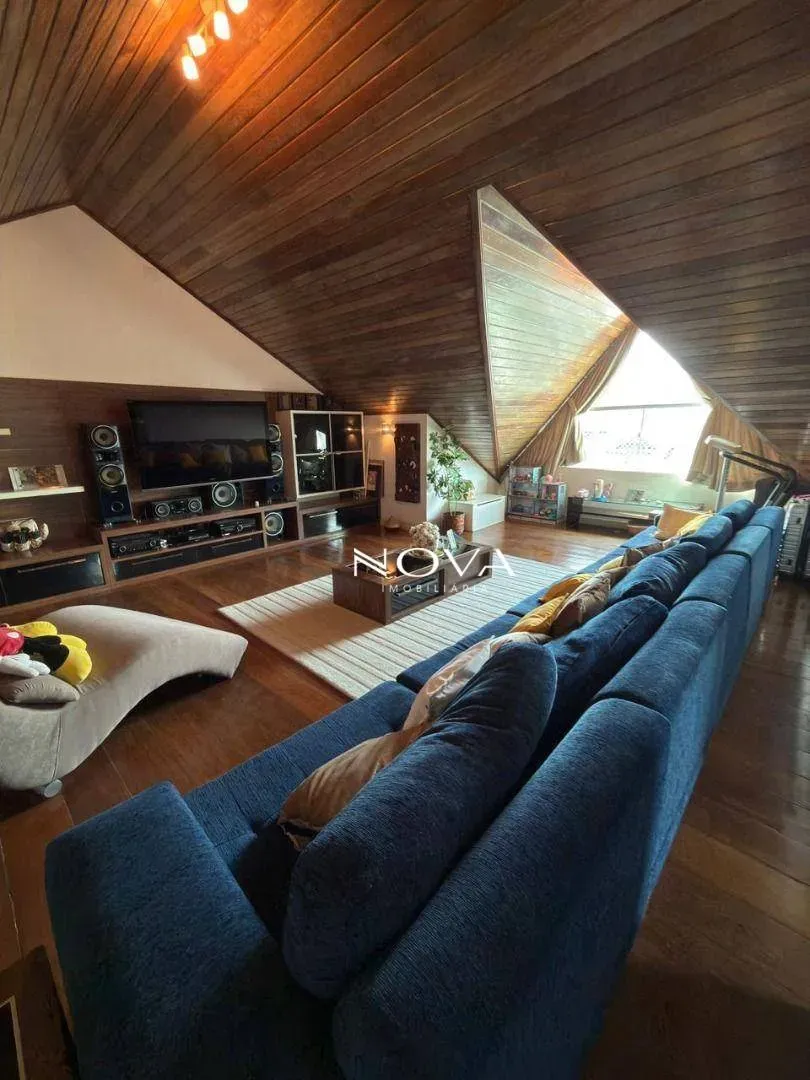 Furnished house with 9 bedrooms and an open kitchen — photo 22