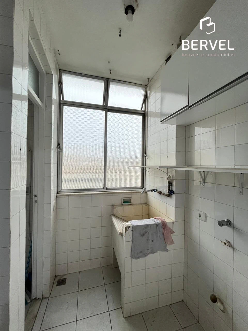 2-bedroom apartment with 1 bathroom, no parking — photo 5