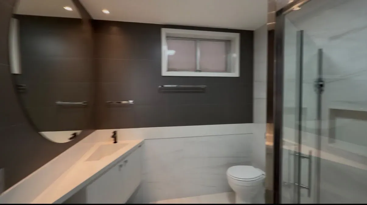 Apartamento de 465 m² com vista para a água e banheira — photo 12