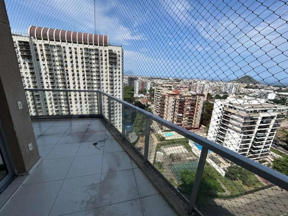 Apartamento de 3 quartos com janelas do piso ao teto — photo 17