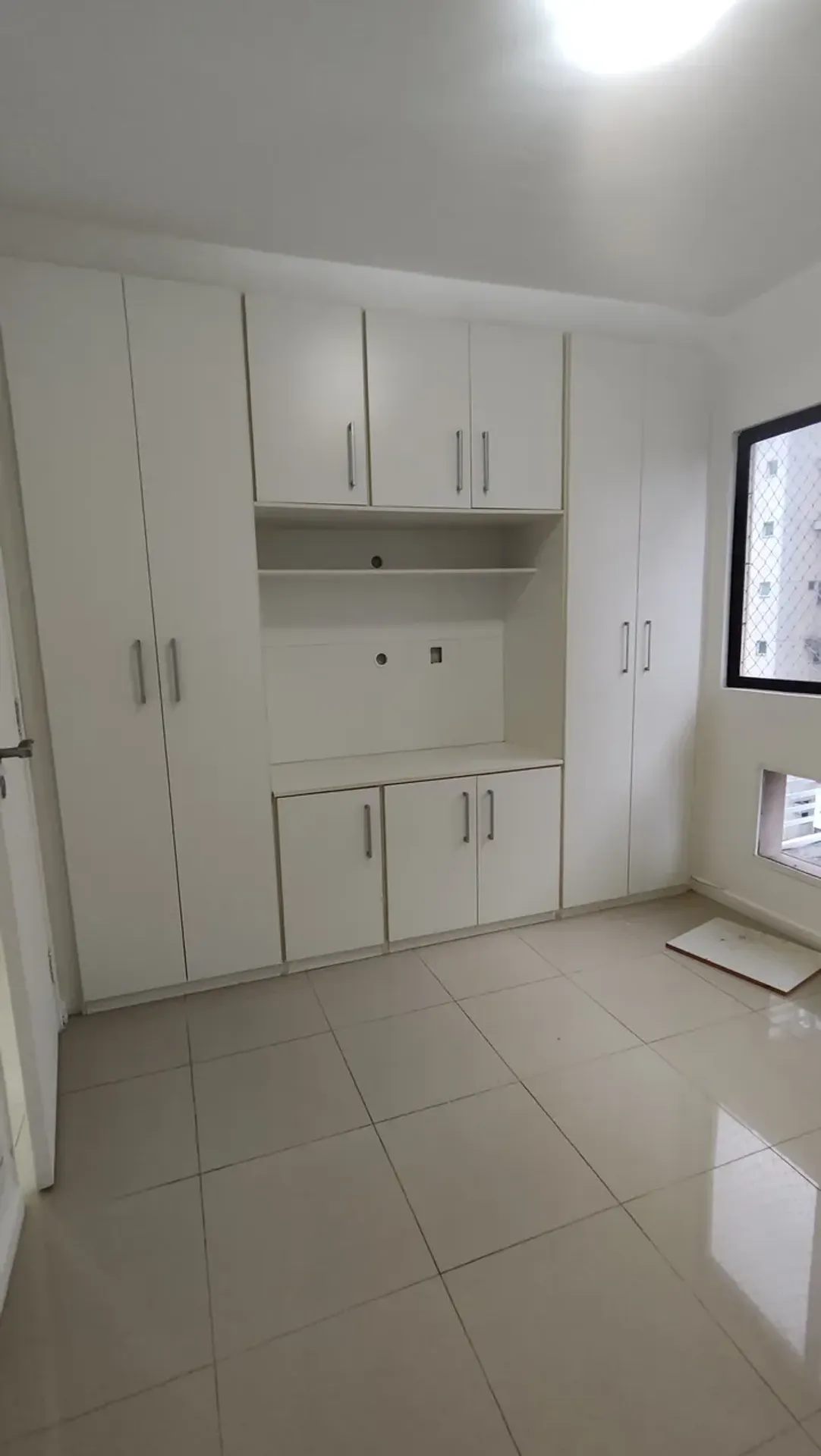 Unfurnished 2-bedroom apartment with 2 bathrooms — photo 13