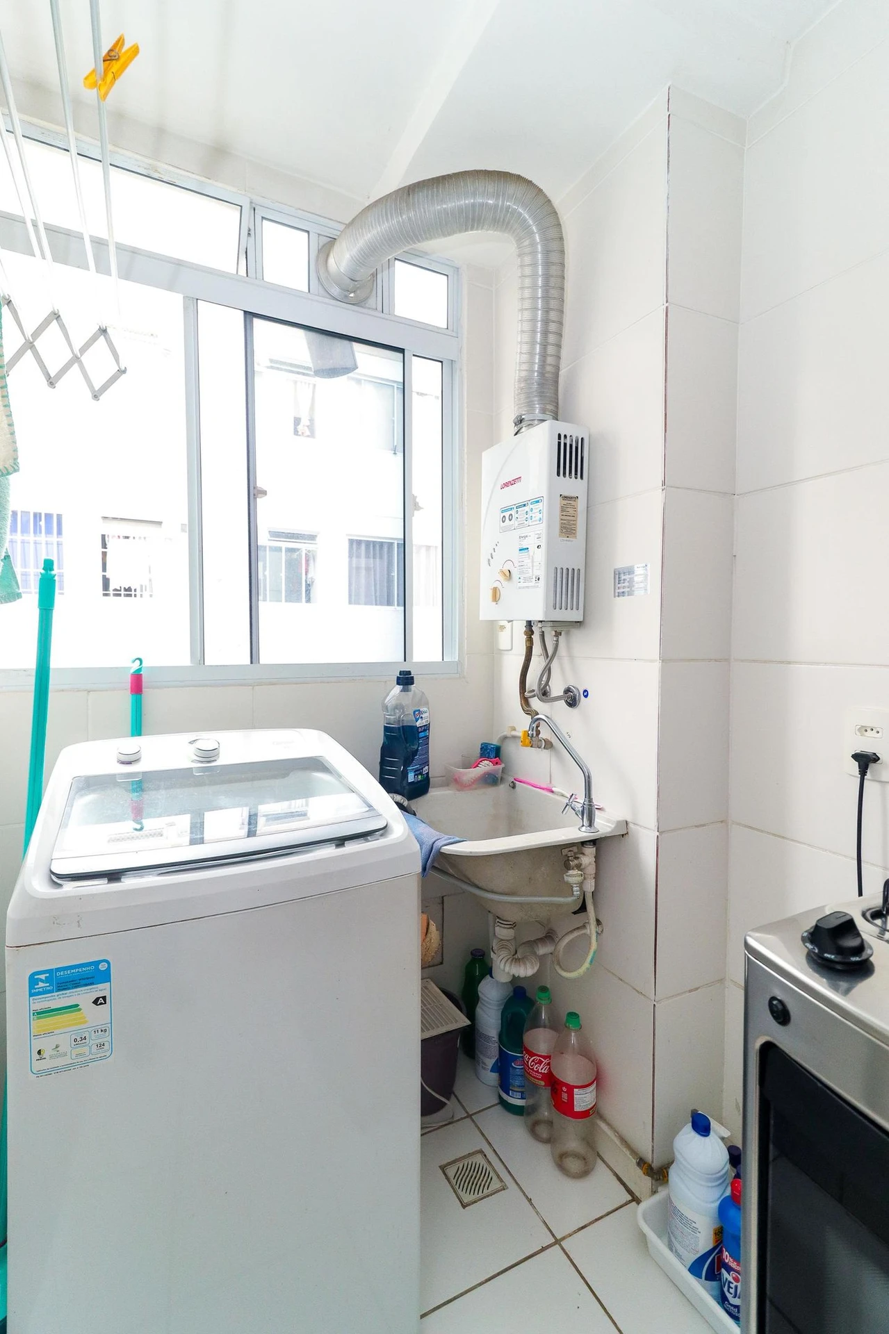 Furnished 2-bedroom apartment with 1 bathroom — photo 15