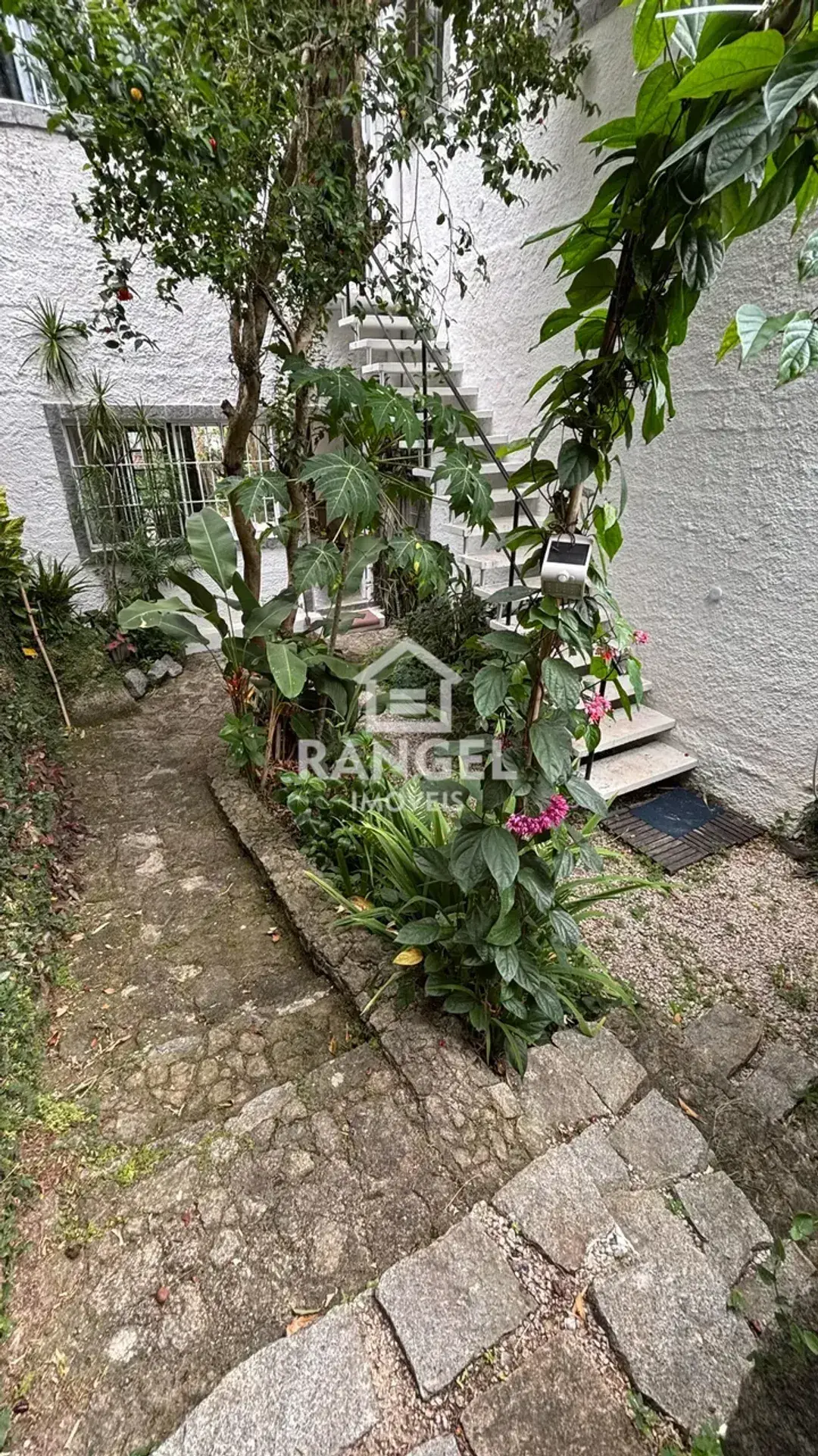 Casa de 3 quartos com jardim, Vargem Grande — photo 10