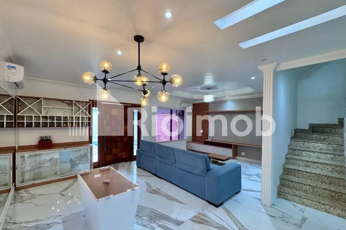Furnished house with 5 bedrooms and 5 bathrooms — photo 2
