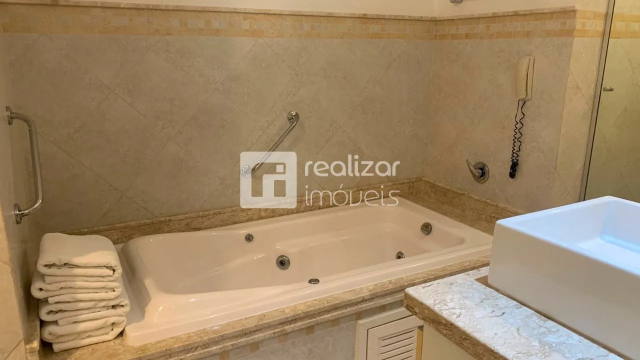 Furnished 2-bedroom apartment with 168 m² and en-suite — photo 19