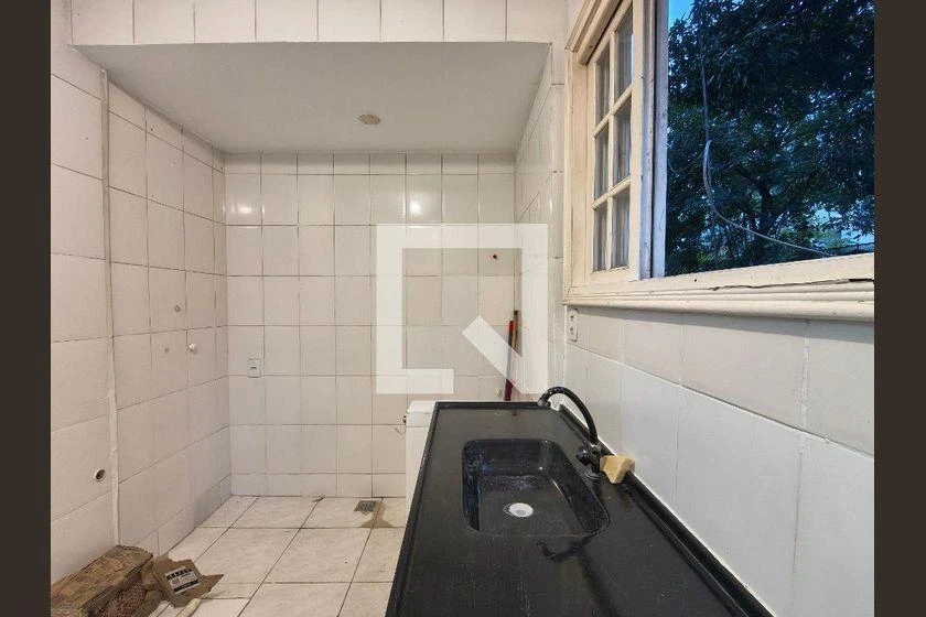 Деревянный пол или ламинат и 2 спальни: квартира 56 м²
