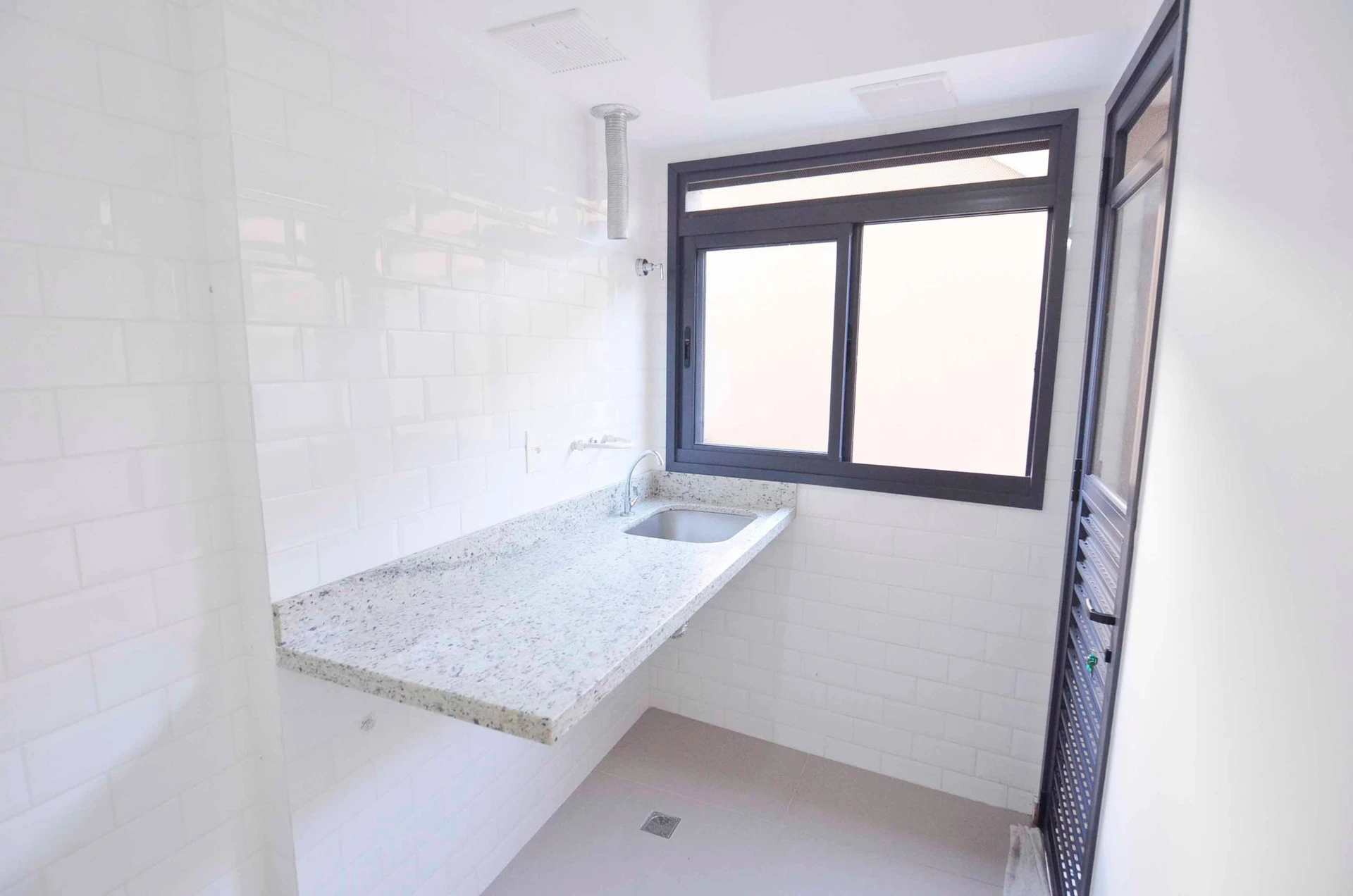 Apartamento de 2 quartos em condomínio com sauna — photo 17