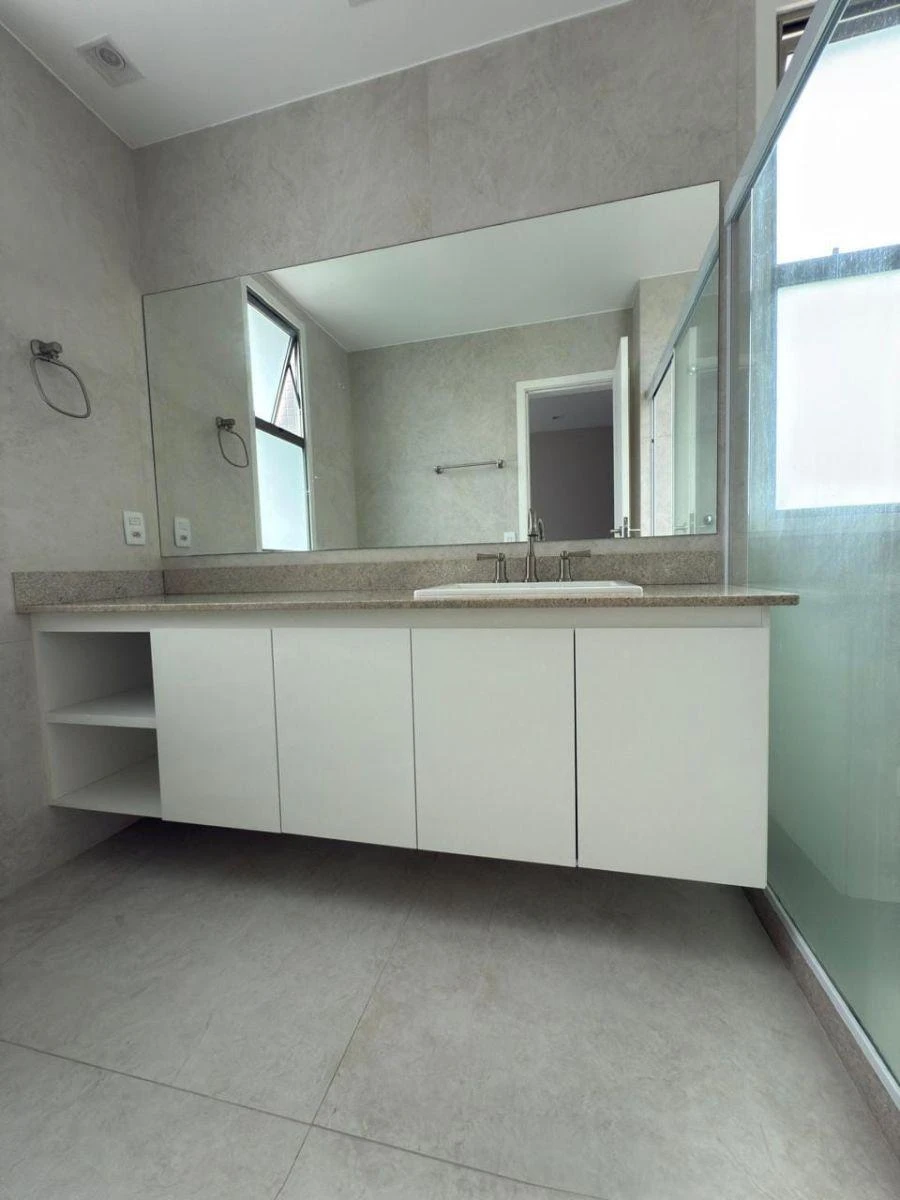 294 m² apartment with 4 suites and an open-plan kitchen — photo 26