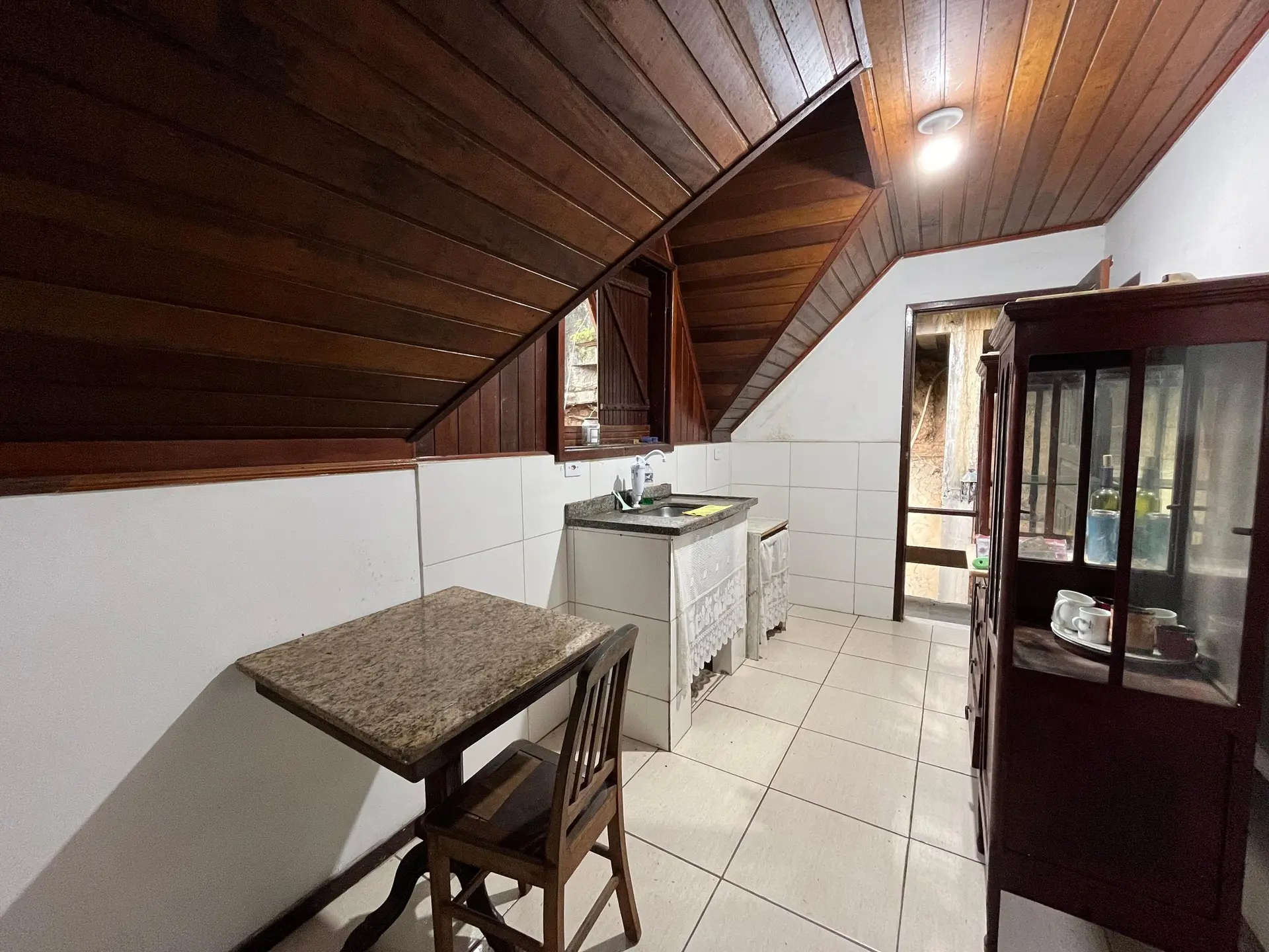 2-bedroom house with 1 bathroom, parking and balcony — photo 9