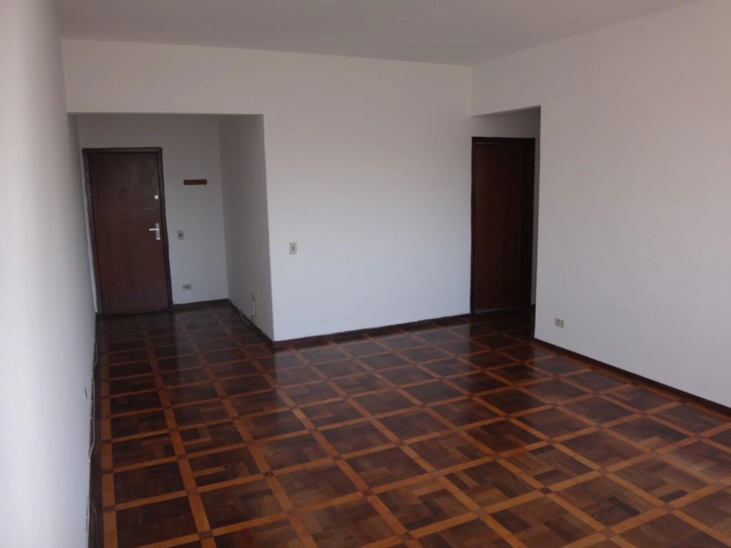 3-bedroom apartment with a bathtub in Curitiba — photo 13