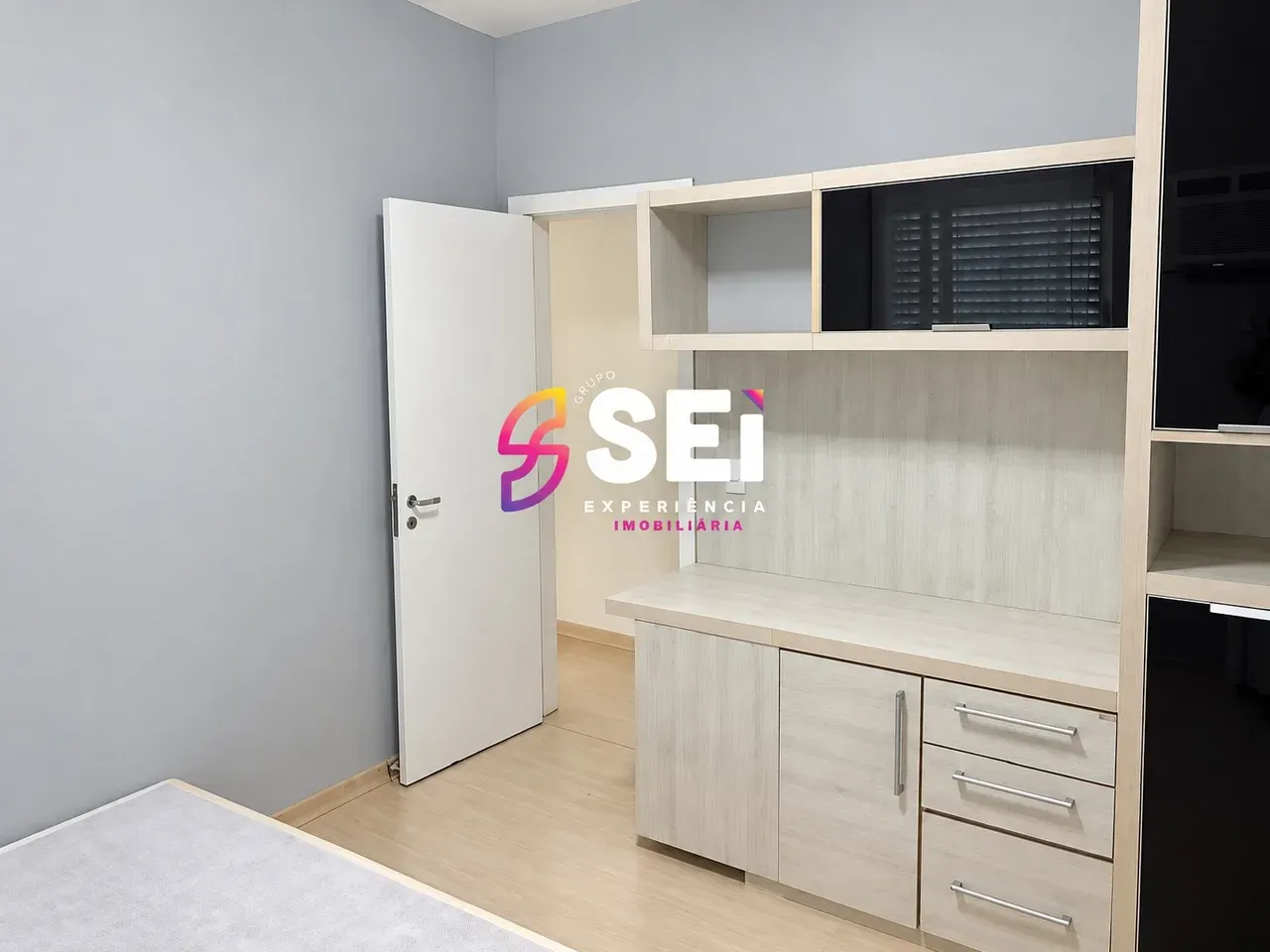 Washing machine in a 3-bedroom apartment, 106 m² — photo 18
