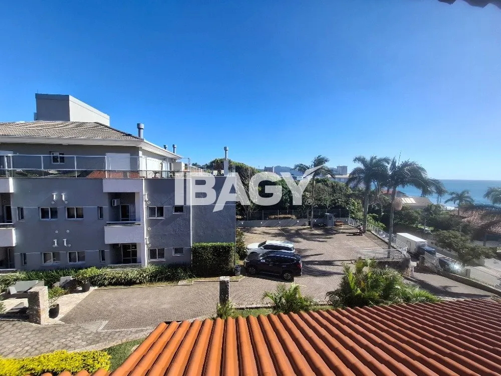 Furnished house with 5 bedrooms, 2 suites and 2 parking — photo 63