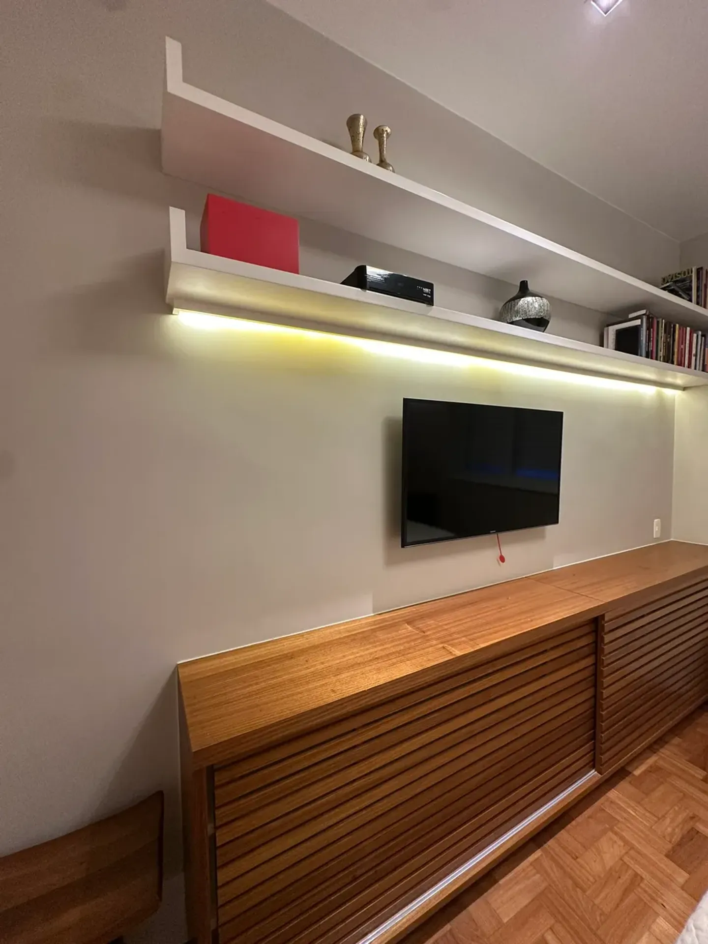 Furnished apartment with 3 bedrooms and 3 bathrooms — photo 37