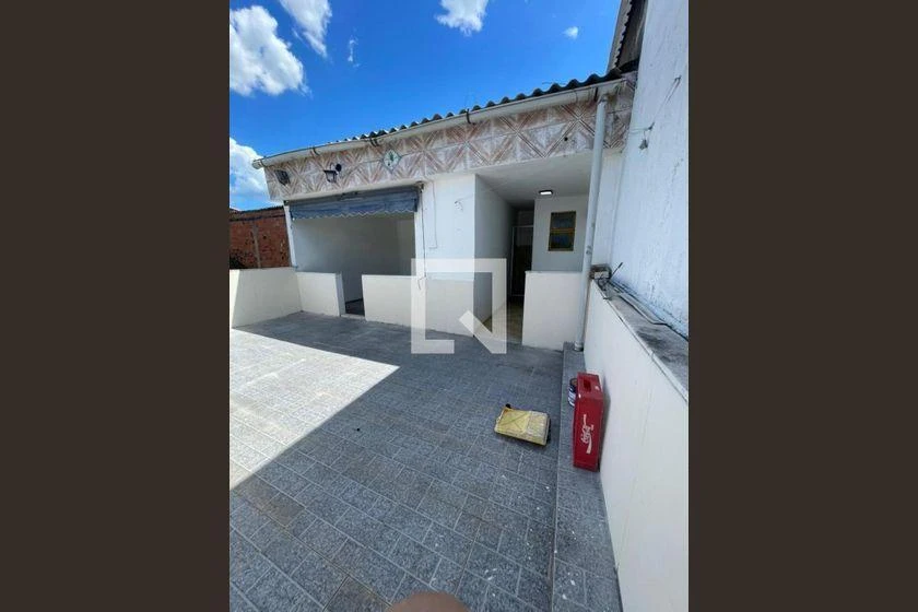 Unfurnished house with a suite, 2 bedrooms and 150 m²