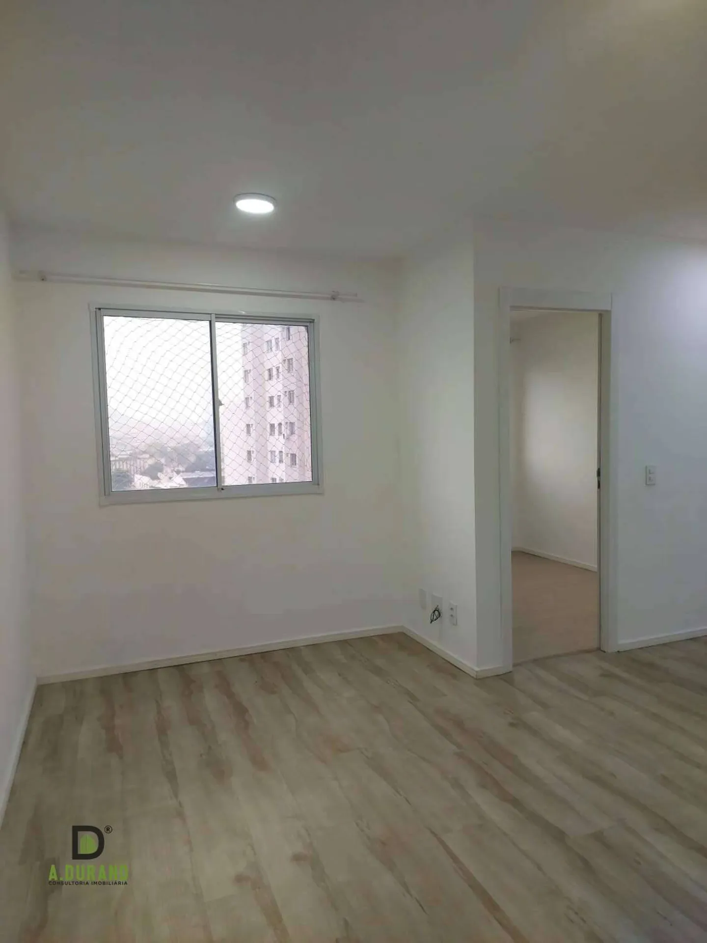 Apartment, 48 m², with wood or laminate floors — photo 16