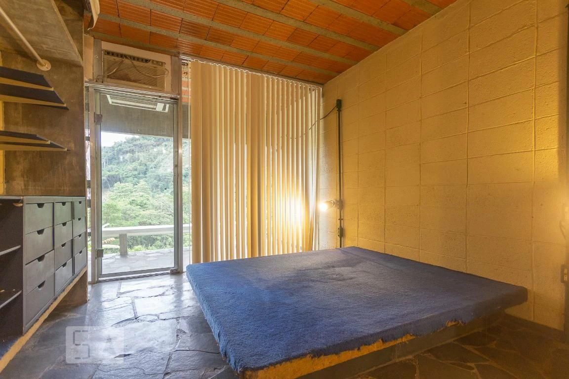 Condo house with 4 bedrooms and 400 m² — photo 30