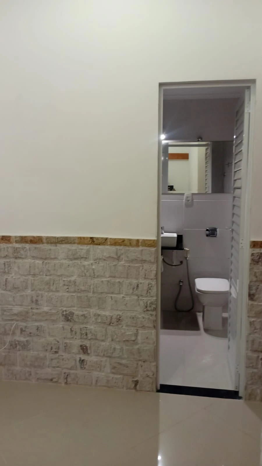 House with 2 bedrooms, 1 bathroom and separate kitchen — photo 18