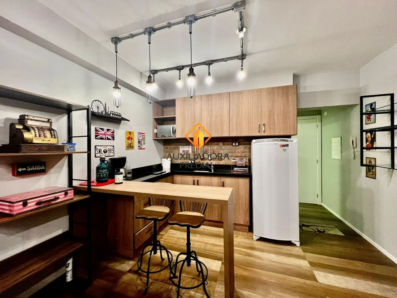 Furnished studio with 1 bedroom, 60 m² and open kitchen — photo 6