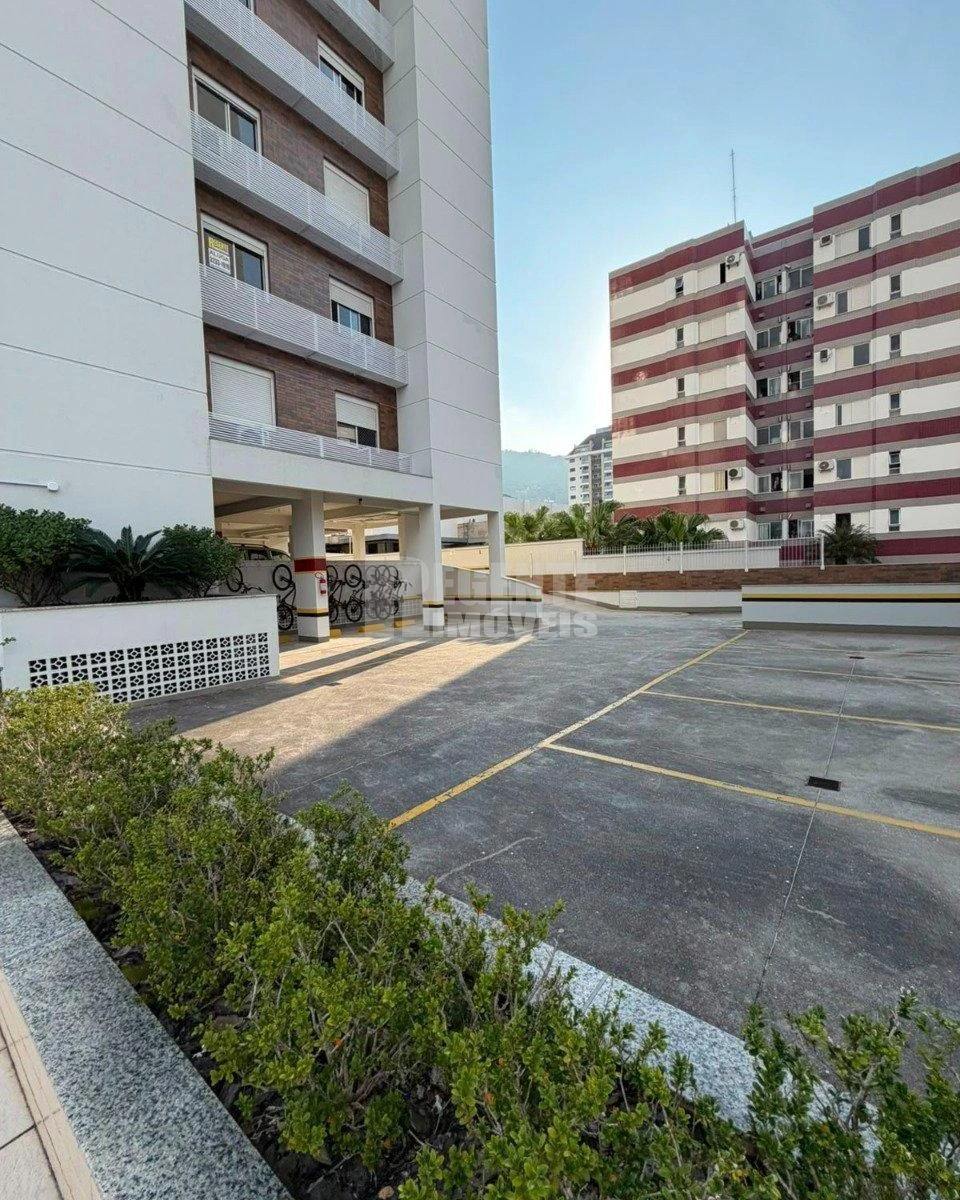 Apartamento de 2 dormitorios con parrilla en la terraza — photo 4