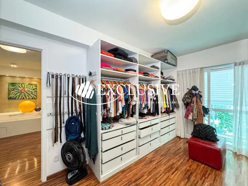 Furnished apartment with 4 bedrooms and 5 bathrooms — photo 14